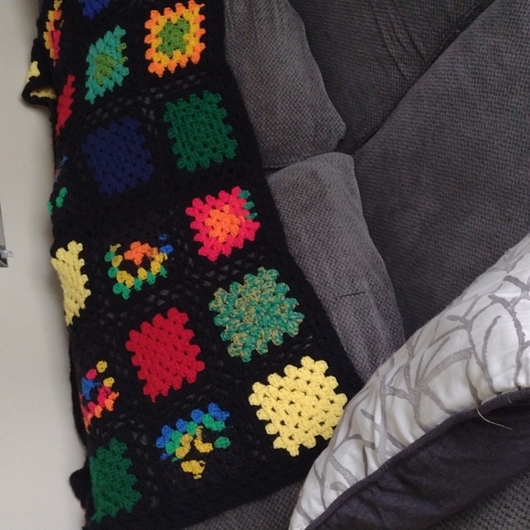 Roseanne Barr Inspired Hand Made Blanket/Throw* Excellent Used Condition* - Picture 2 of 2